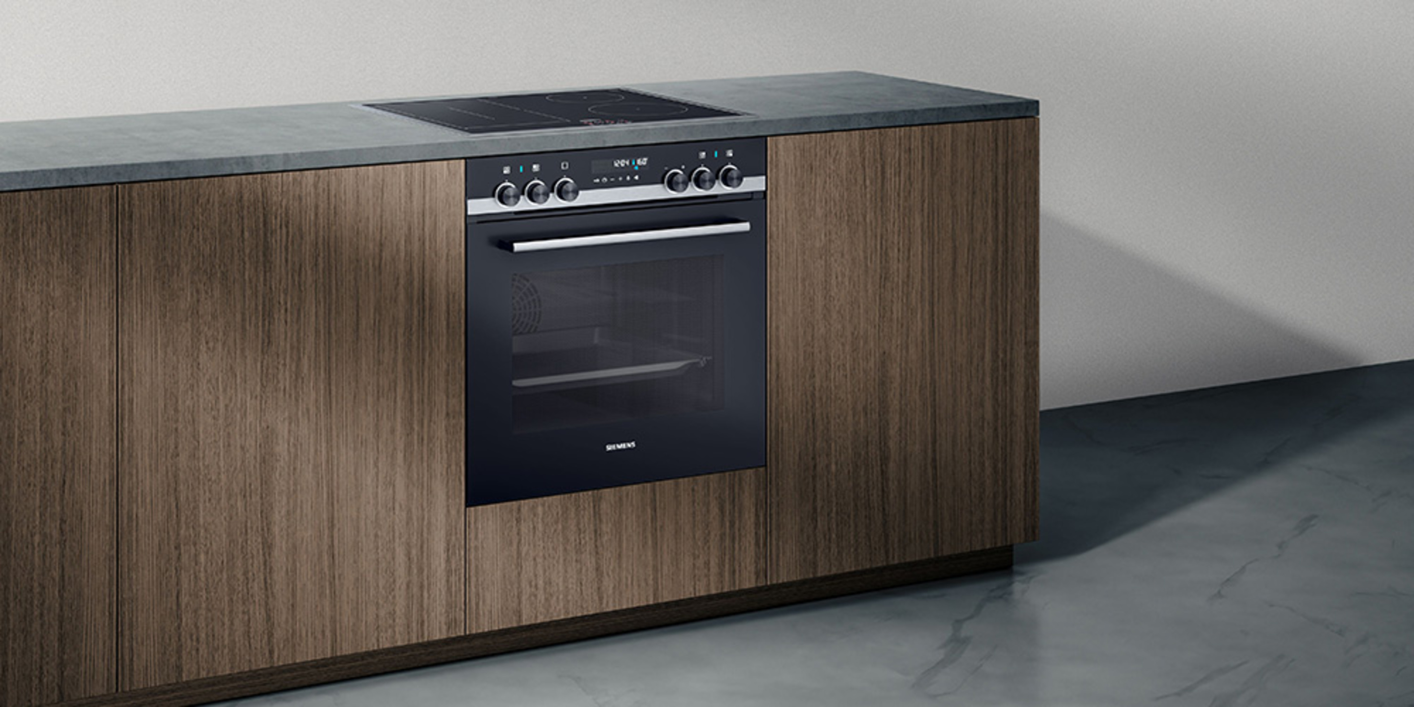 Backöfen und Herd-Sets bei Elektro Themann in Hembrechts
